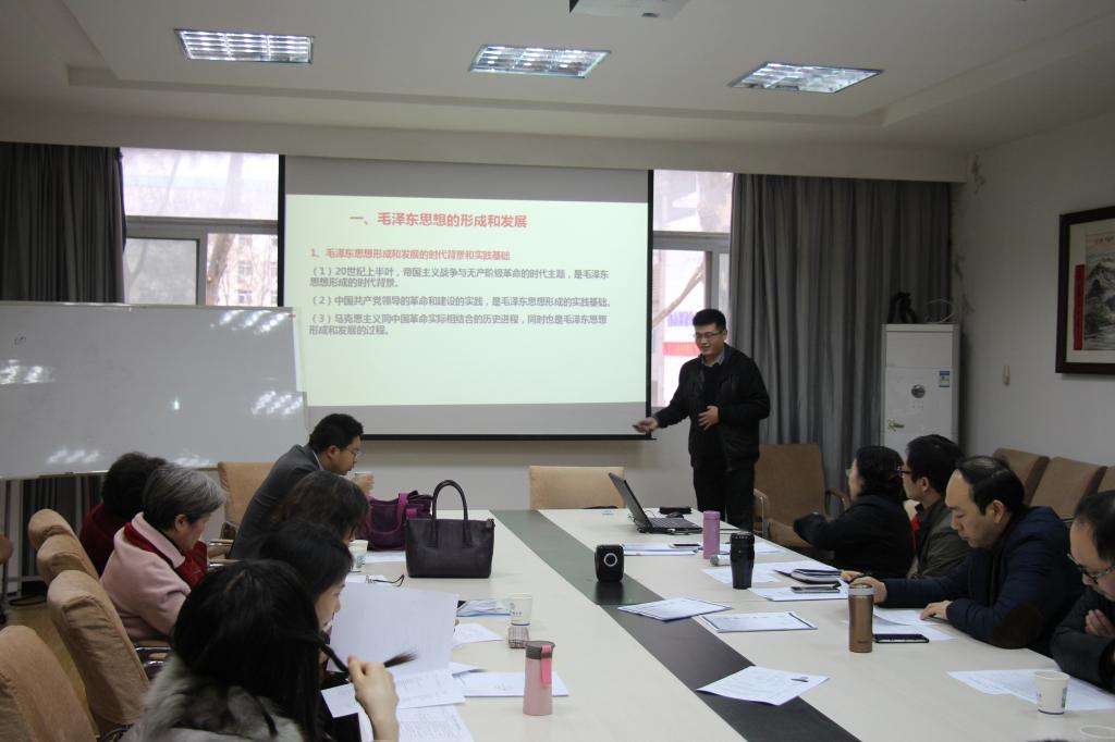 公司举行2017年选聘新教师面试考核会 公司举行2017年选聘新教师面试考核会